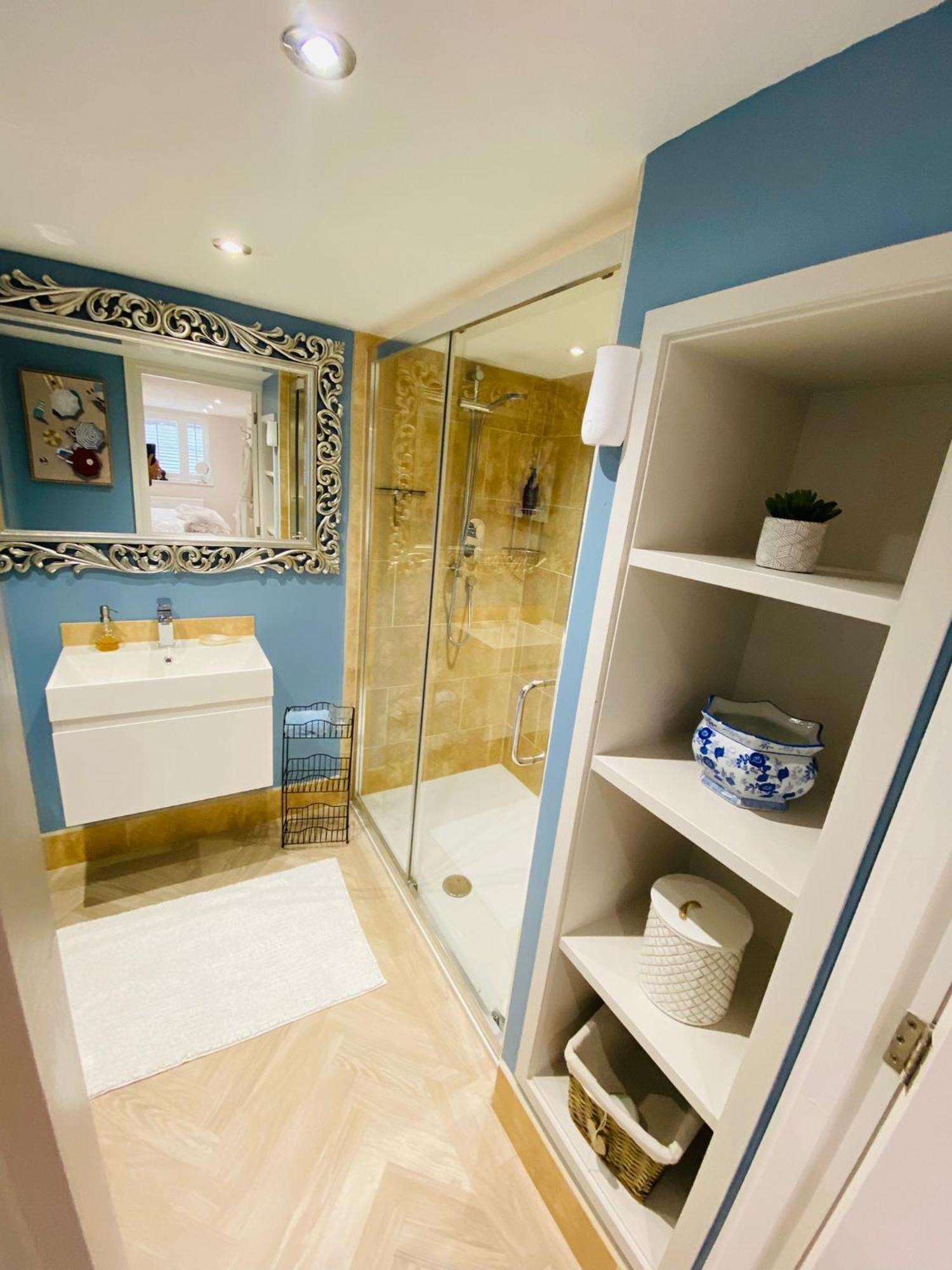 فيلا Elegant Luxurious Refurbished Meticulous أُلدرلي إديج المظهر الخارجي الصورة